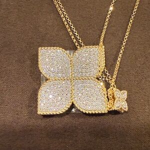 Roberto Coin Princess Flower Diamond Pendant Necklace 31” Chain Yellow Gold NEW